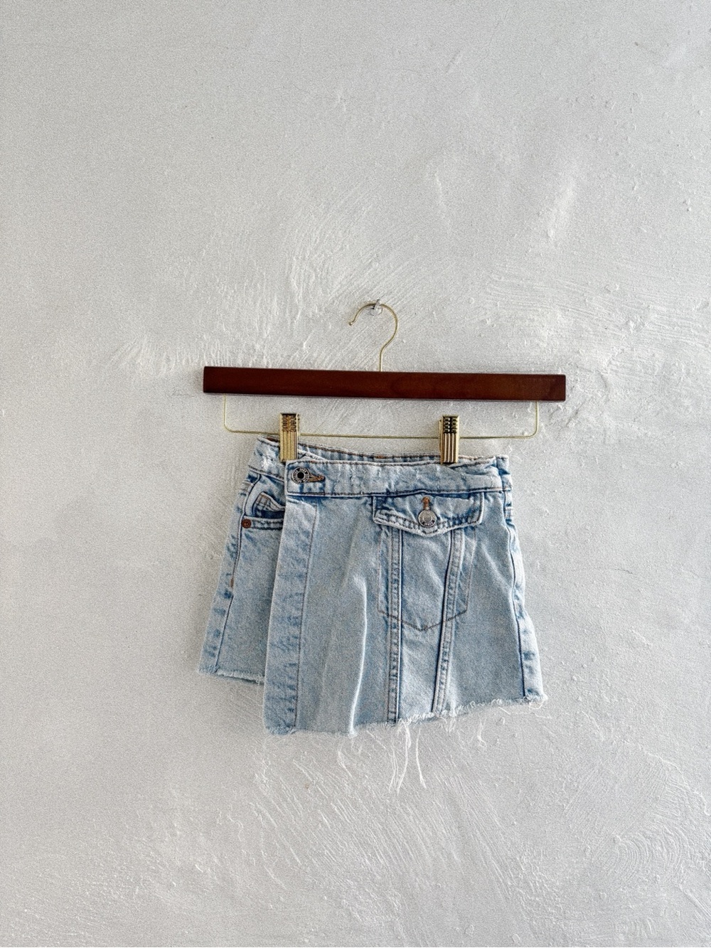 Zara girls size 6 year wrap shorts